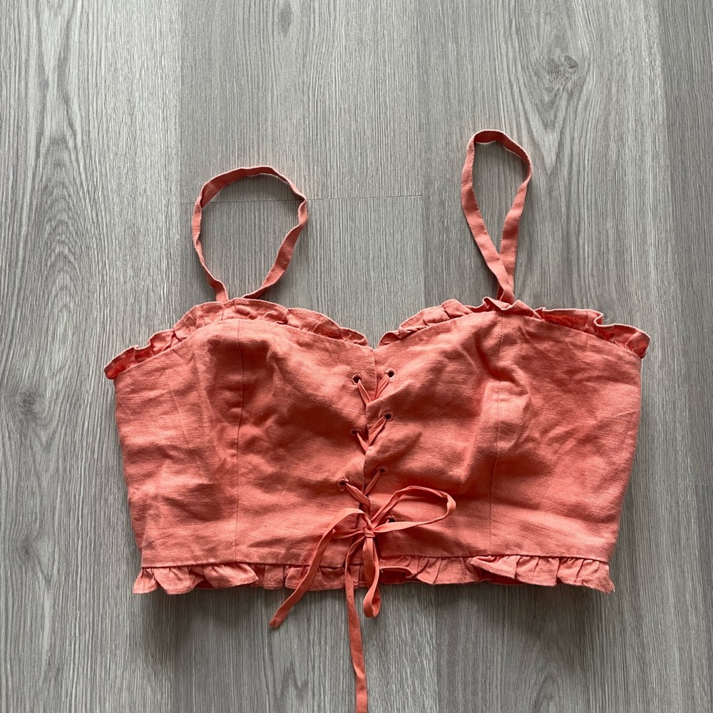 Wilfred Coral Lace-Up Linen Crop Top with Ruffle Trim - Picture 2 of 6